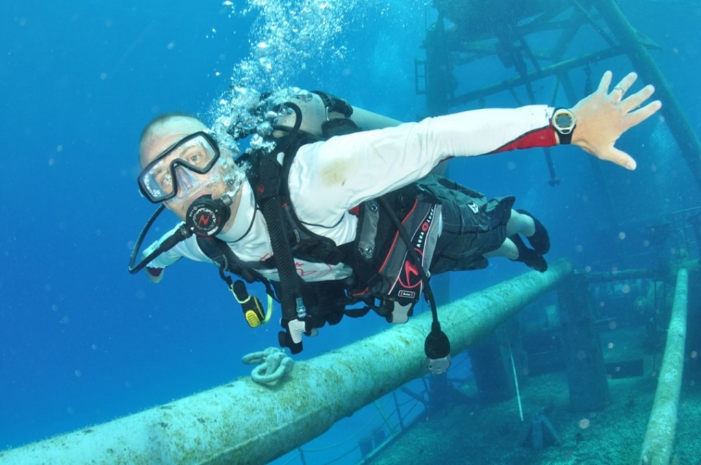 The weightlessness of being underwater frees disabled divers from their physical challenges during a dive. Photo courtesy Red Sail Sports.