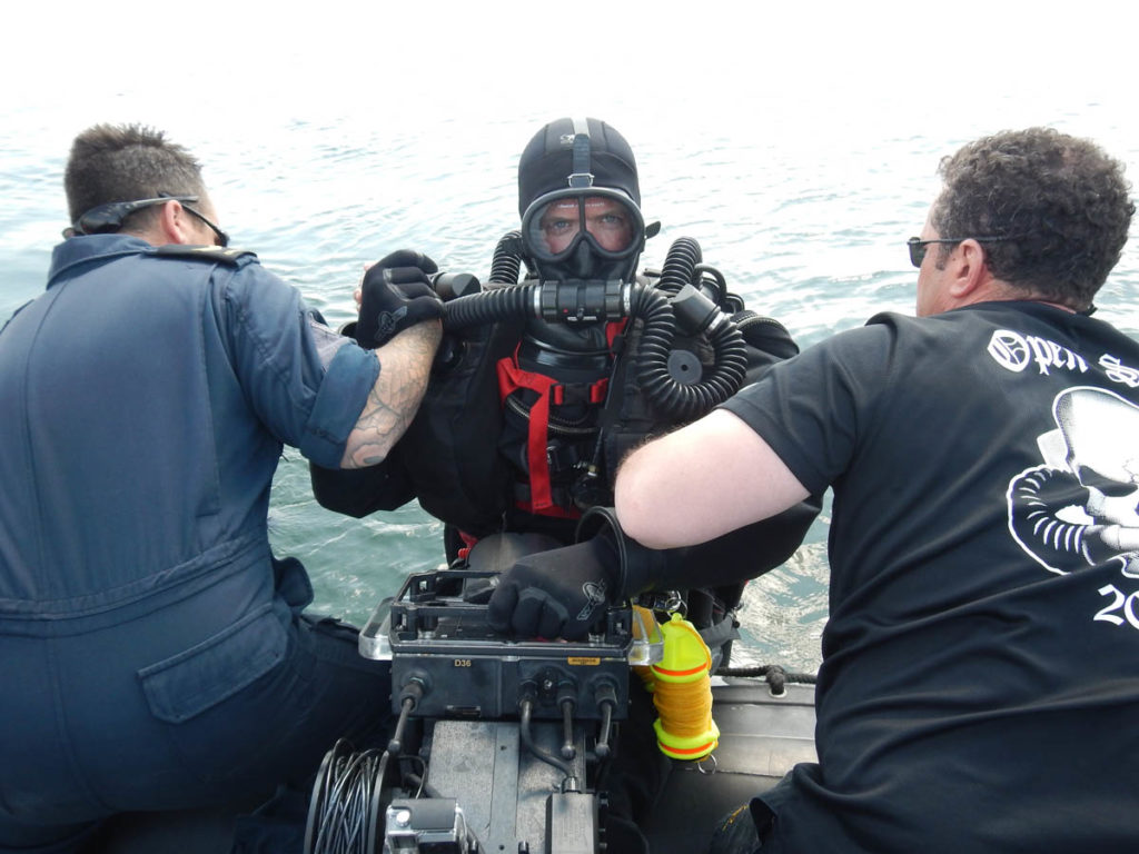 canadian-navy-divers-21-09-16-1