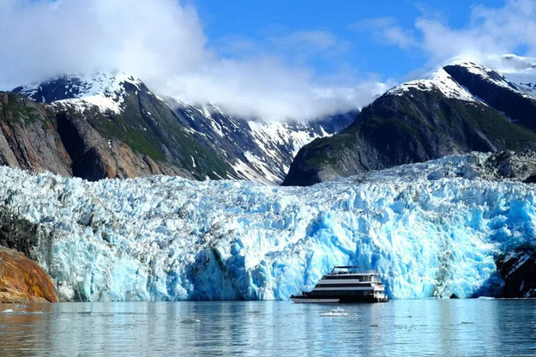 Alaskan Dream Liveaboard, Alaska